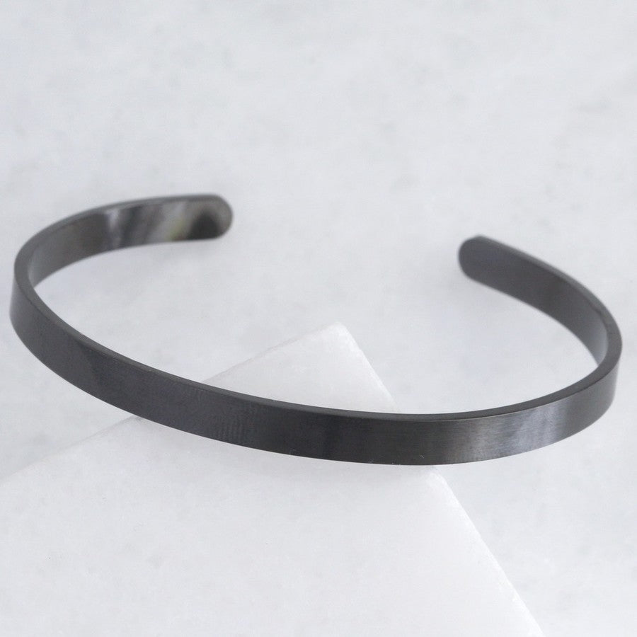 COOLSTEELANDBEYOND Men's Stainless Steel Skull Biker Bracelet – Silver & Black Two-Tone, Polished, Heavy Duty