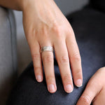 Textured triple spinning band