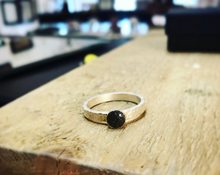Ashes medium band ring
