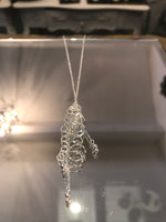 Cluster chain pendant
