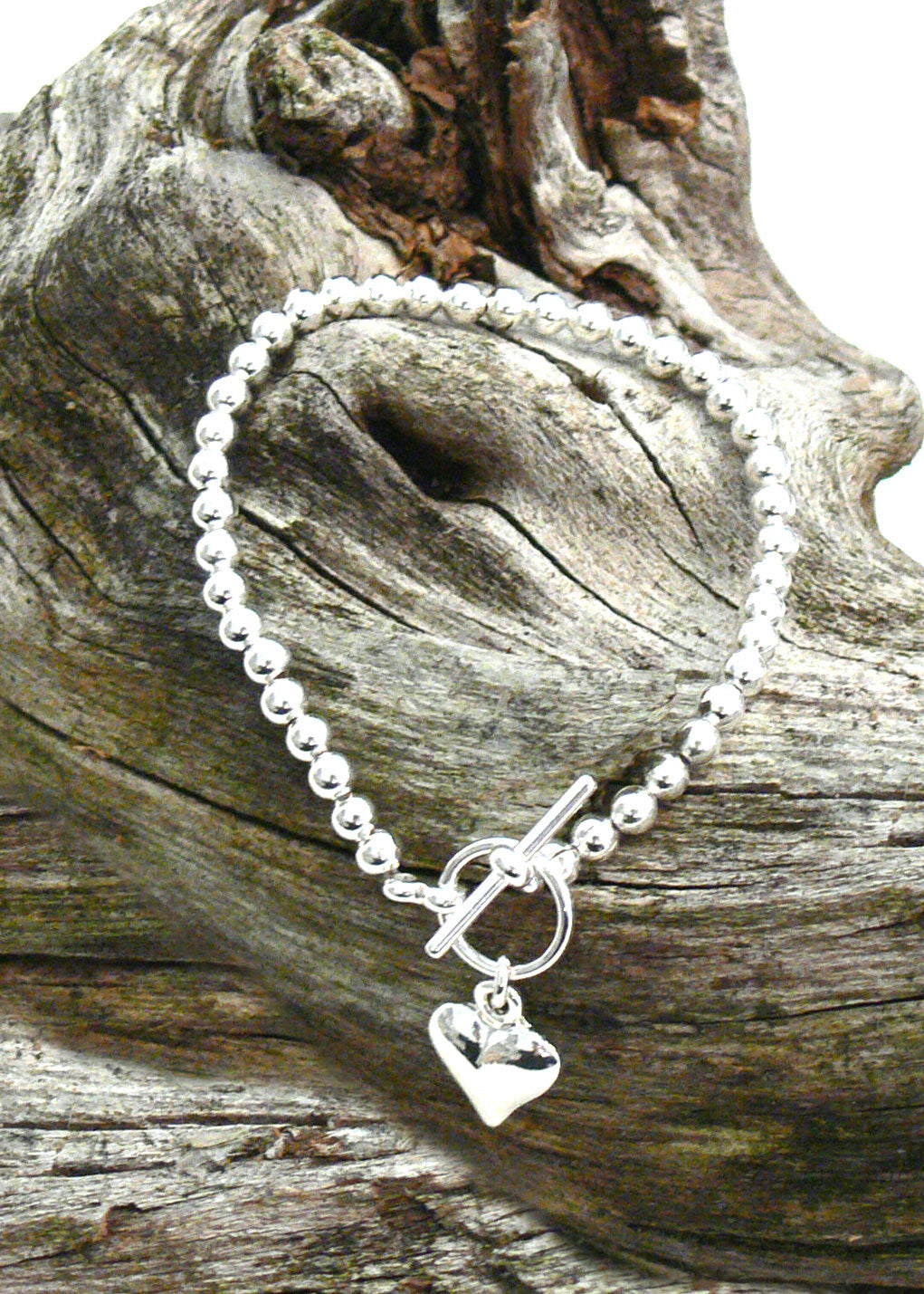 Heart bead bracelet