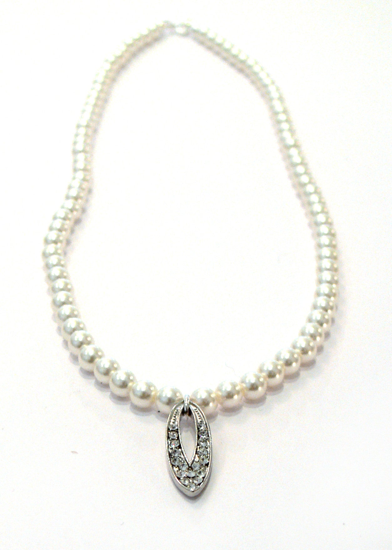 Pearl glamour drop necklace