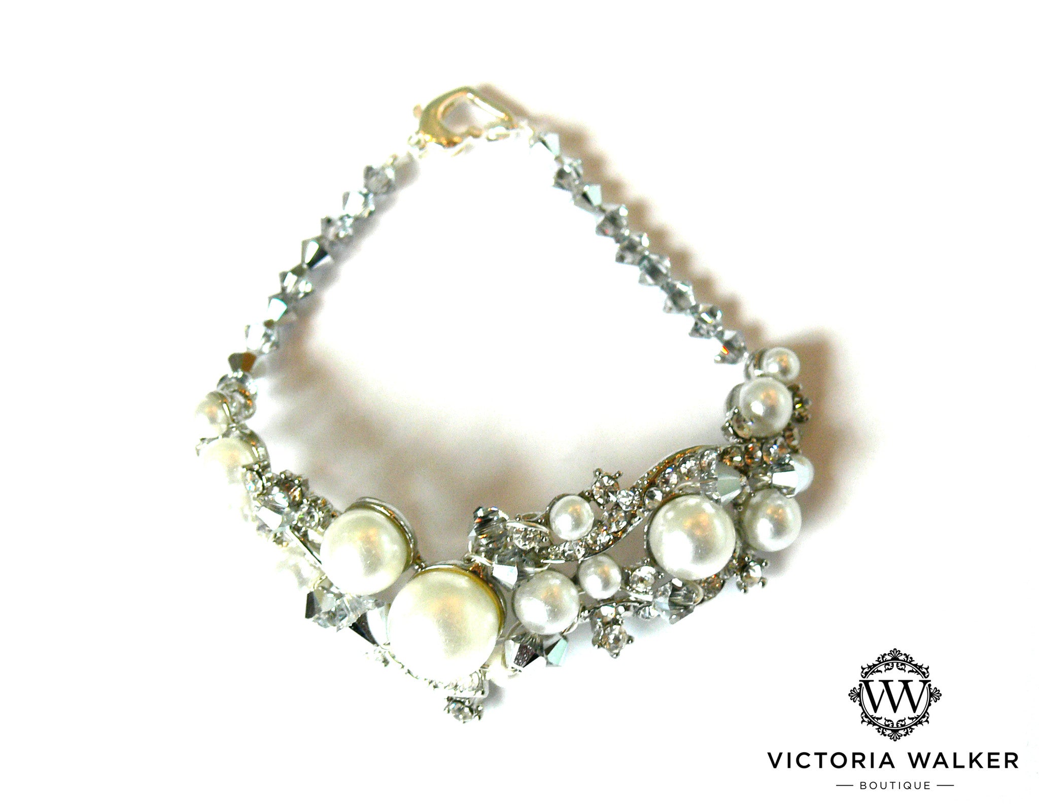 Glamour Pearl Bracelet