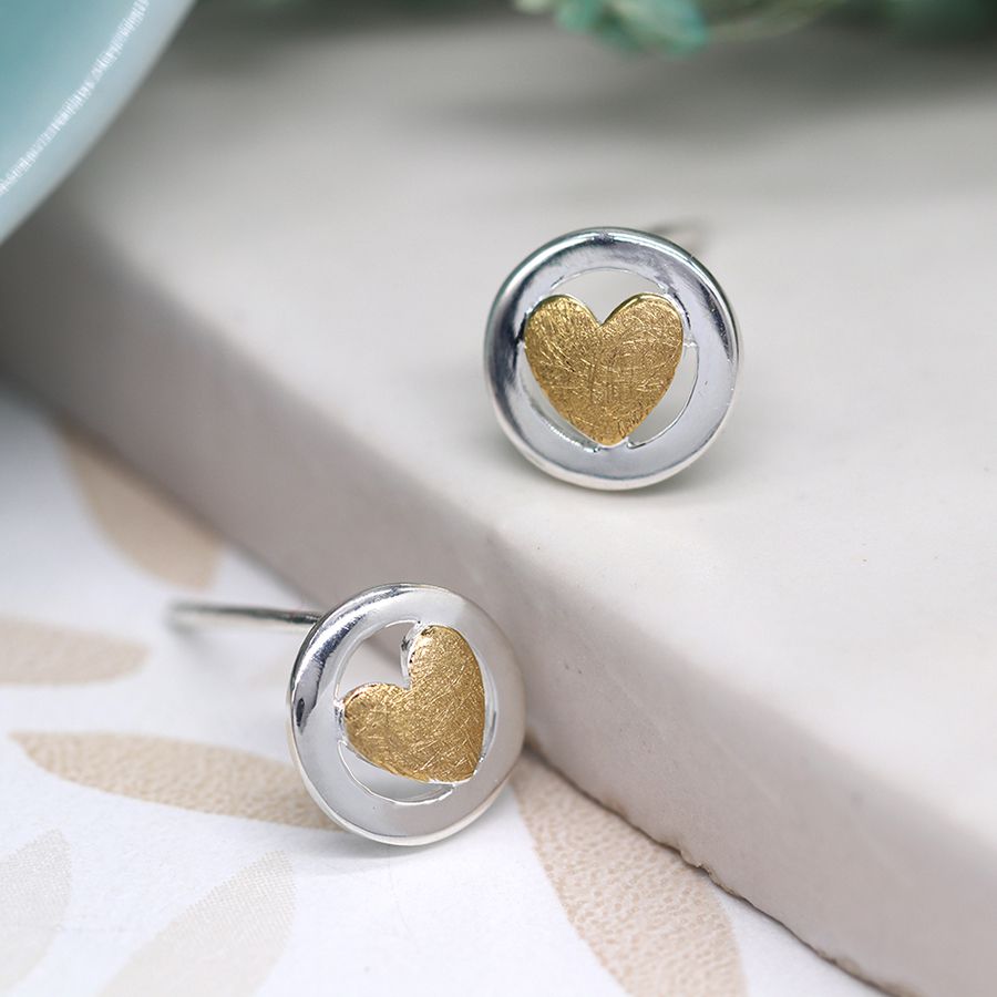 Gold heart circle earrings