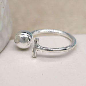 Bar & Ball Ring