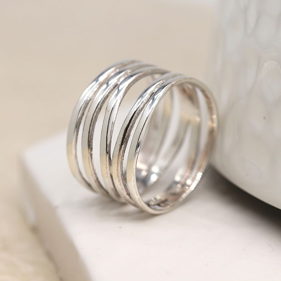 Woven wave ring