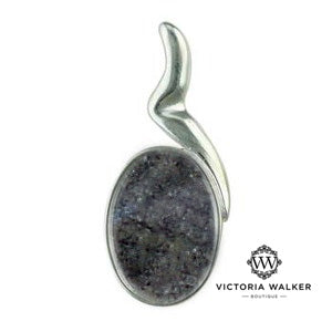 Ashes twist pendant